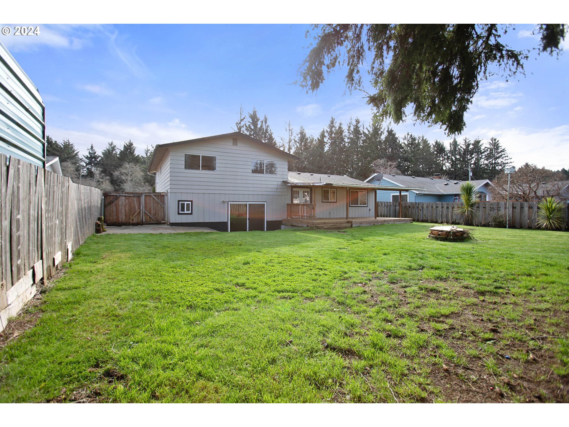 3100 Ridgeway Drive Reedsport, OR 97467 - Photo 36 of 37 Gallery Image 36