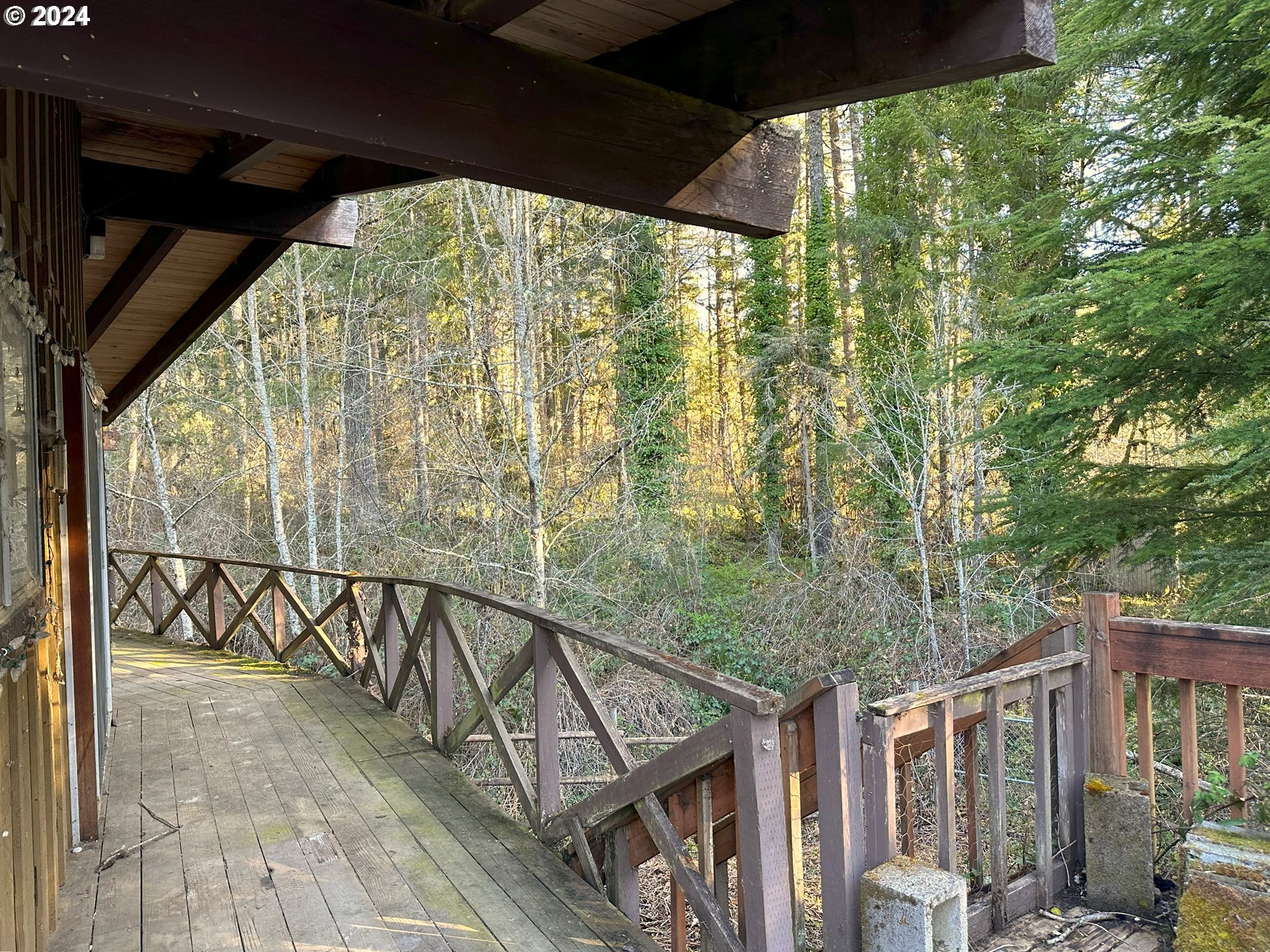 90314 Baker Road Elmira, OR 97437 - Photo 7 of 40 Deck
