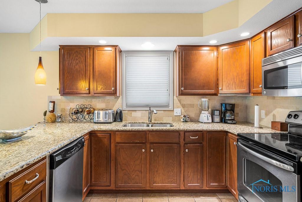 2419 Royce Road Toledo, OH 43615 - Photo 16 of 39 Gallery Image 16