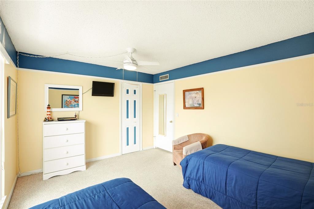 320 Medallion Boulevard, Unit H Madeira Beach, FL 33708 - Photo 23 of 38