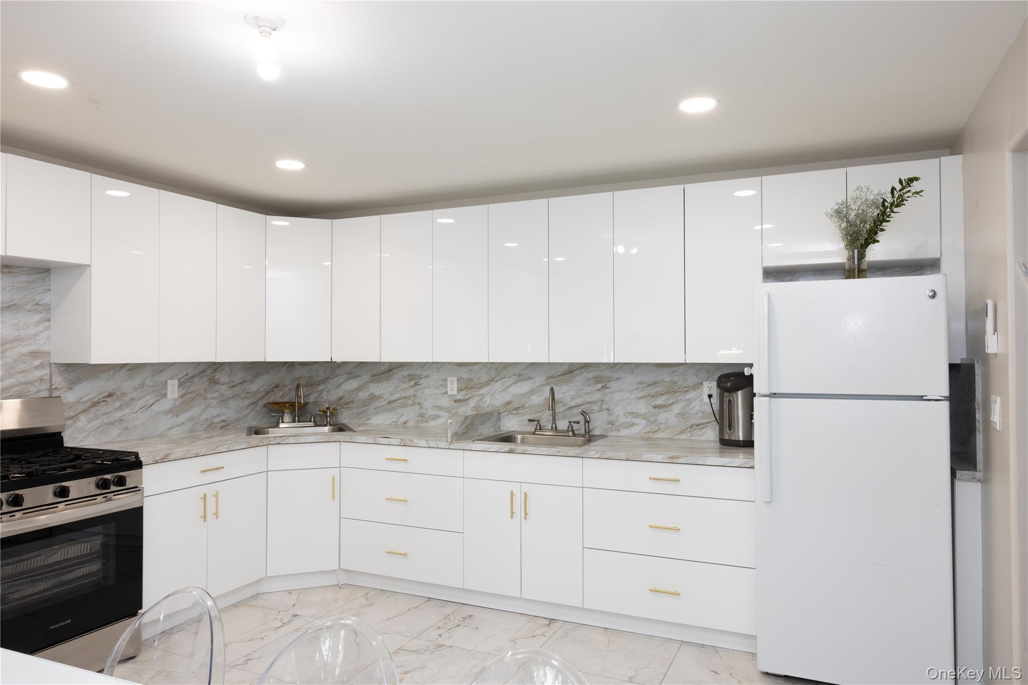 4 Rita Avenue, Unit B Monsey, NY 10952 - Photo 10 of 23