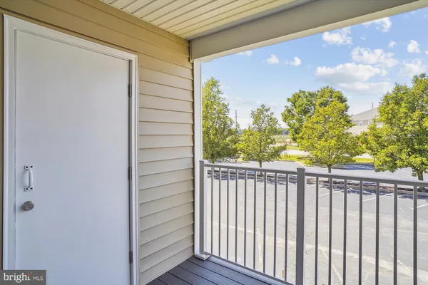$1,800 | 107 Dundee Avenue, Unit 203, Chester, MD 21619