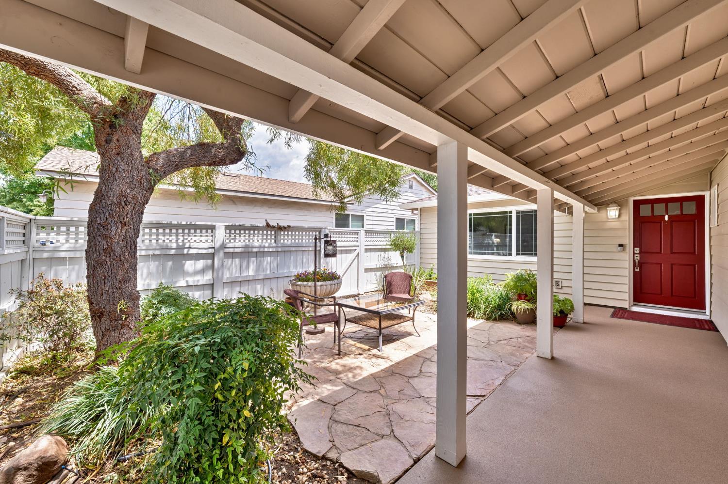 5422 Earnell Street Carmichael, CA 95608 - Photo 8 of 39 a view of a porch with chairs and backyard