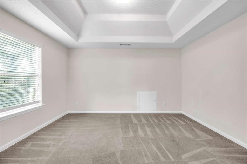6724 Overlook Ridge College Park, GA 30349 - Photo 26 of 34 an empty room with a window