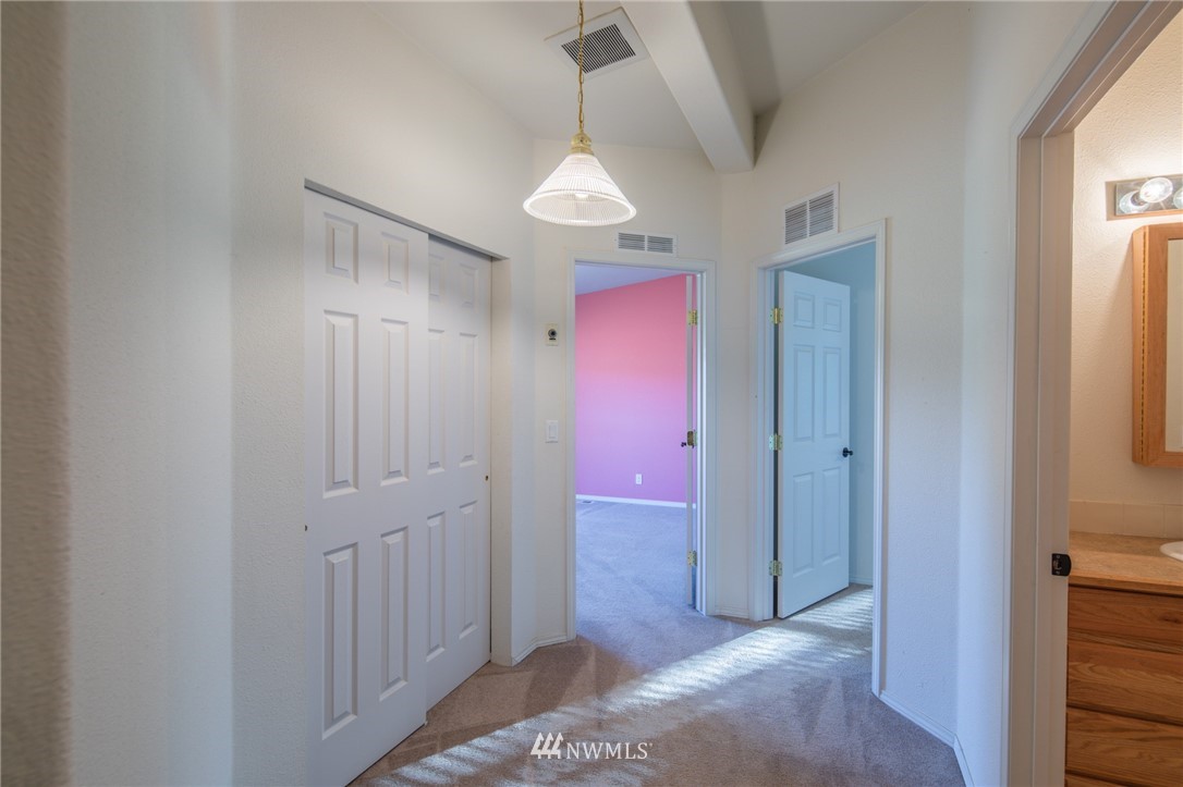 700 Lyons Road Ellensburg, WA 98926 - Photo 13 of 34 Gallery Image 13
