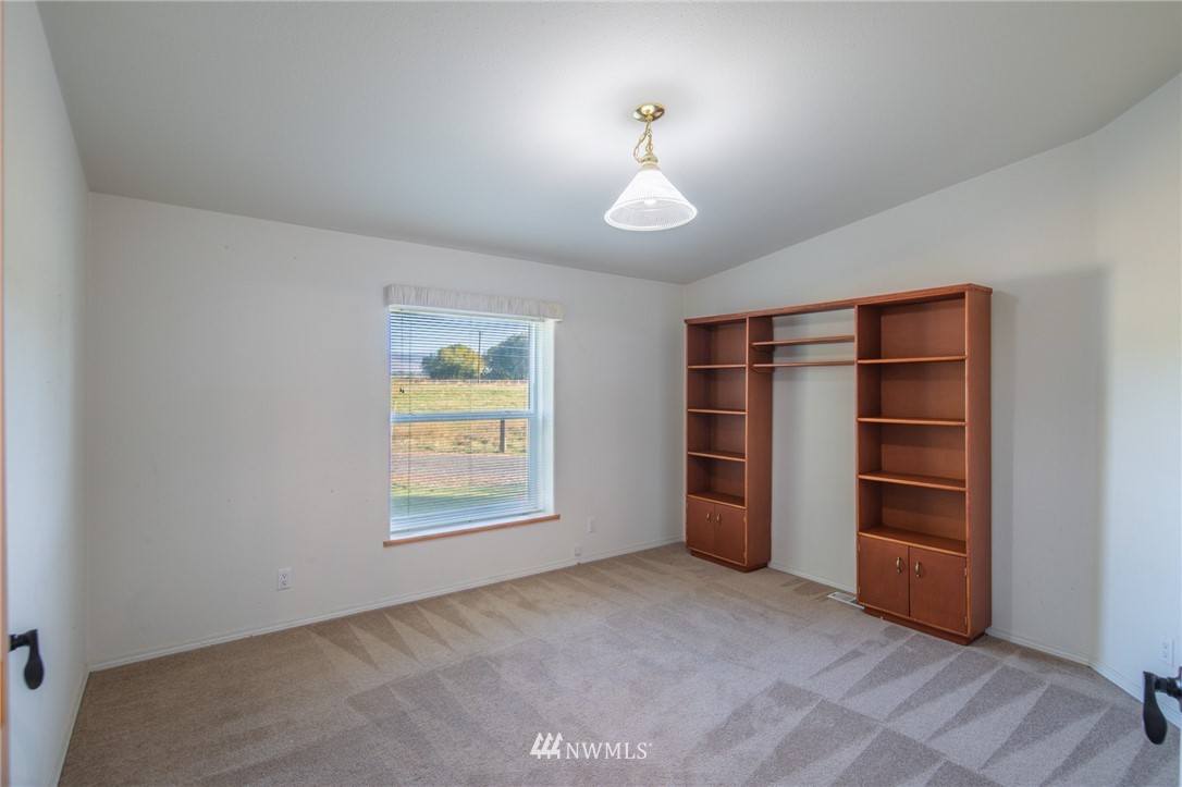 700 Lyons Road Ellensburg, WA 98926 - Photo 16 of 34 Gallery Image 16