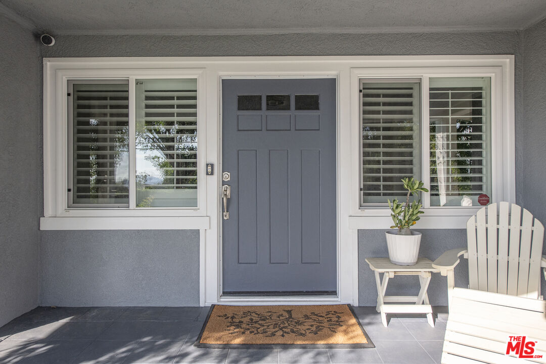 55 West Altadena Drive Altadena, CA 91001 - Photo 6 of 42 a view of kitchen with a table and chair