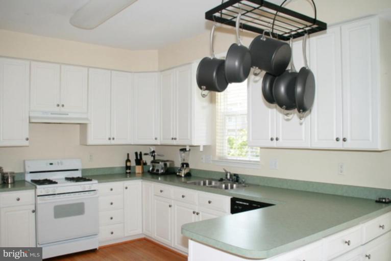 3034 Old Channel Road Laurel, MD 20724 - Photo 5 of 30 Kitchen
