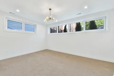 $625,000 | 2147 West Adams Street, Unit 1N, Chicago, IL 60612