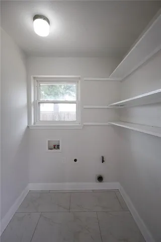 $2,300 | Undisclosed Address, Metairie, LA 70006