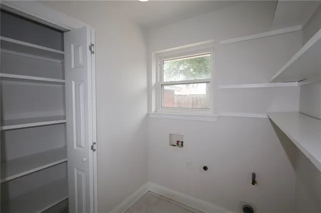 $2,300 | Undisclosed Address, Metairie, LA 70006