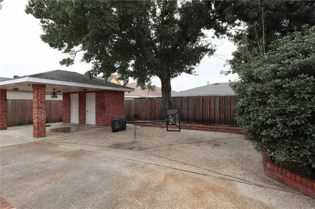 $2,300 | Undisclosed Address, Metairie, LA 70006