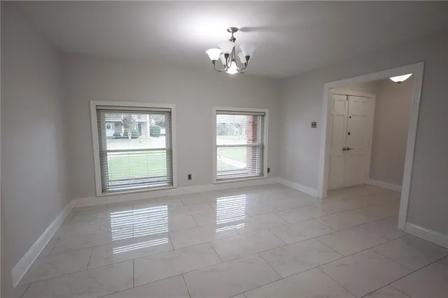 $2,300 | Undisclosed Address, Metairie, LA 70006