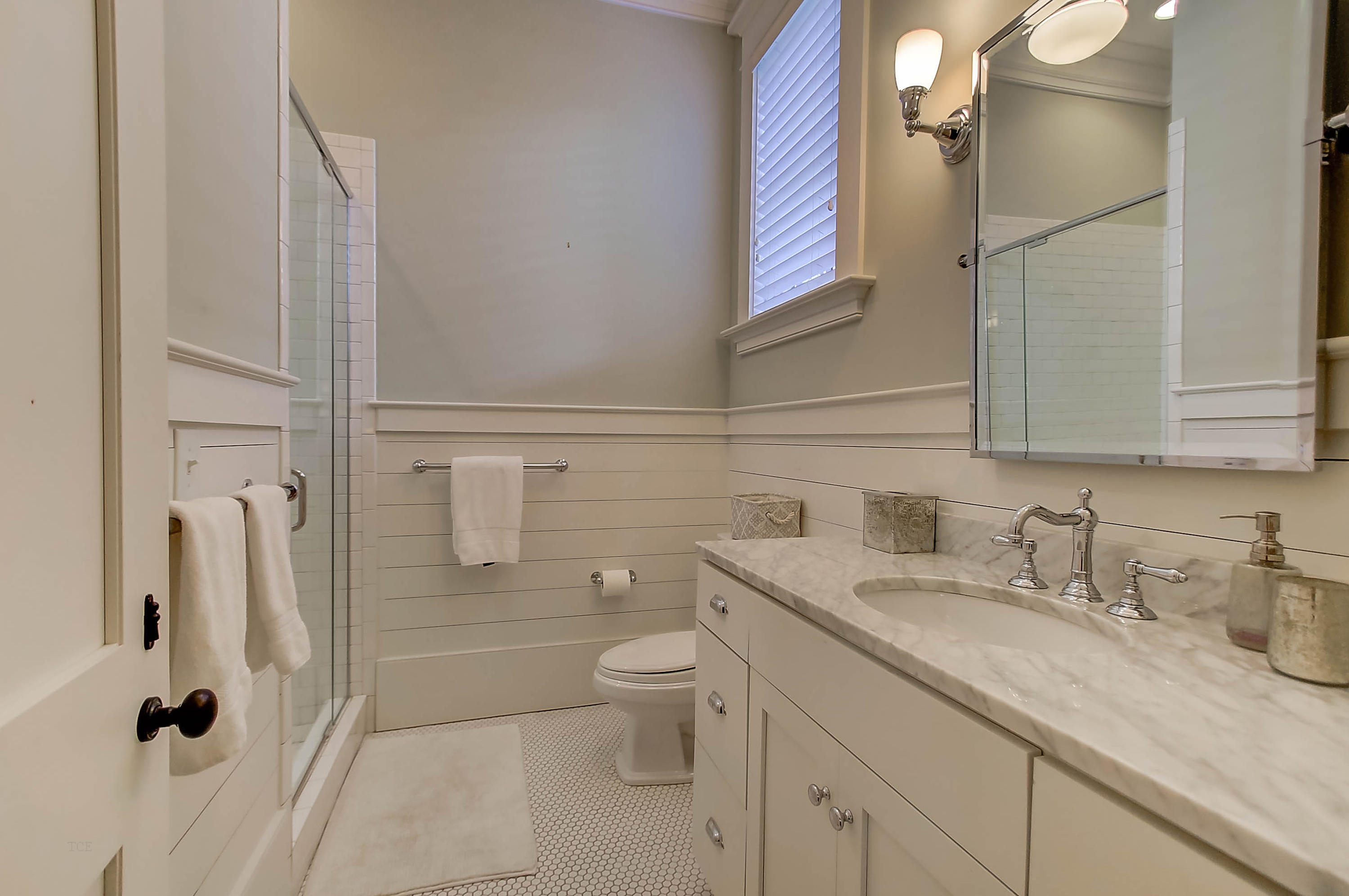 30 Hopetown Road Mount Pleasant, SC 29464 - Photo 21 of 57 En Suite Guest Bath