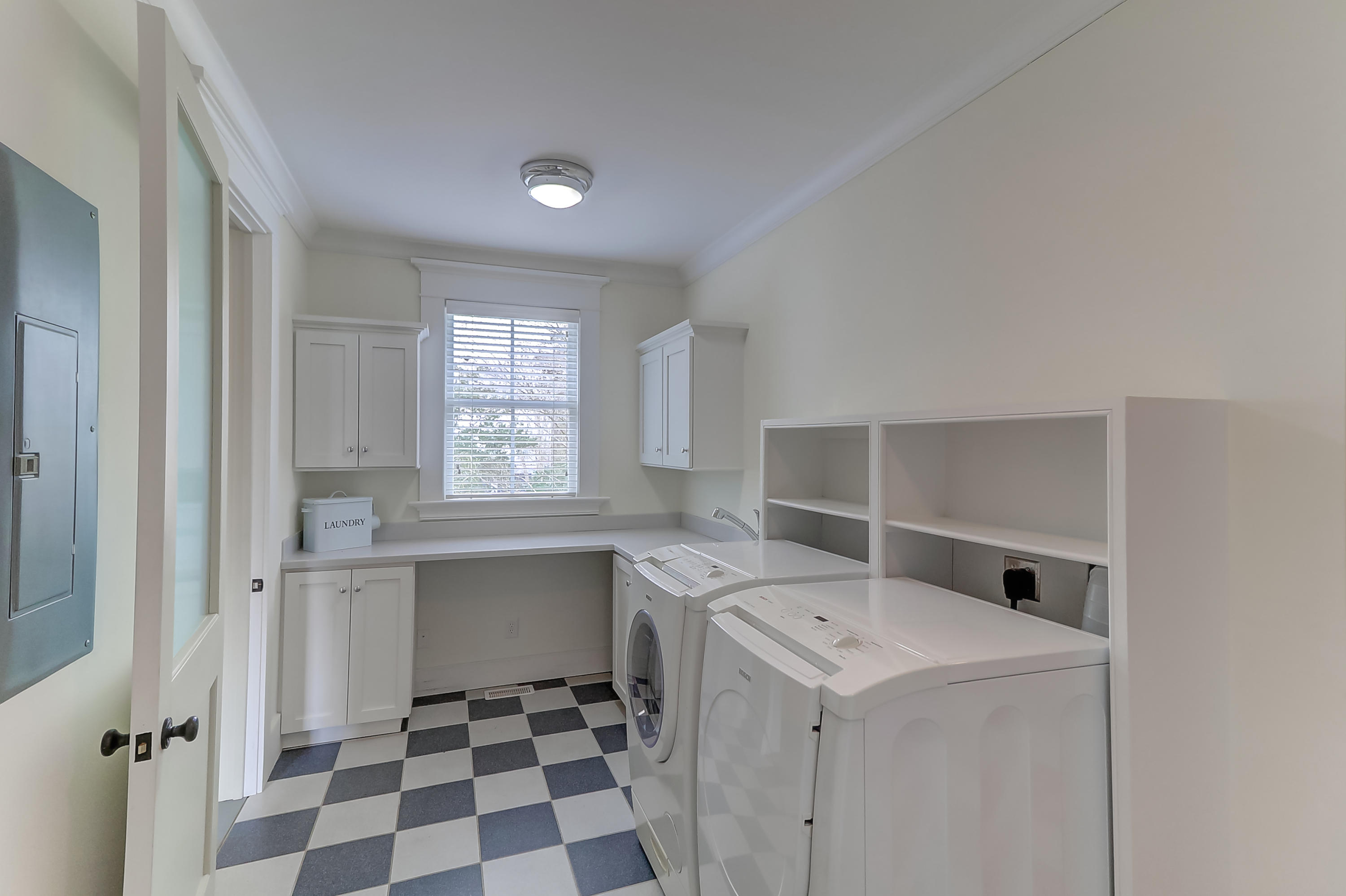 30 Hopetown Road Mount Pleasant, SC 29464 - Photo 47 of 57 Laundry Room