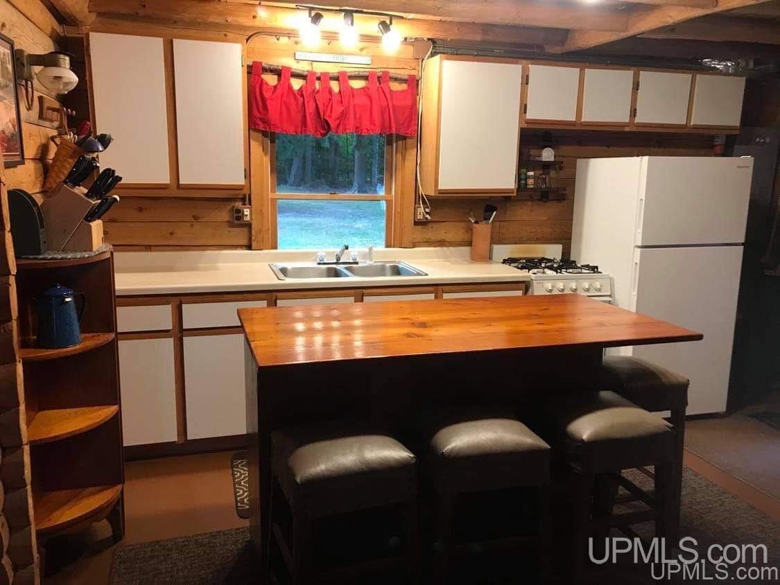 252 North Section 36 Road Wetmore, MI 49895 - Photo 10 of 20 Gallery Image 10