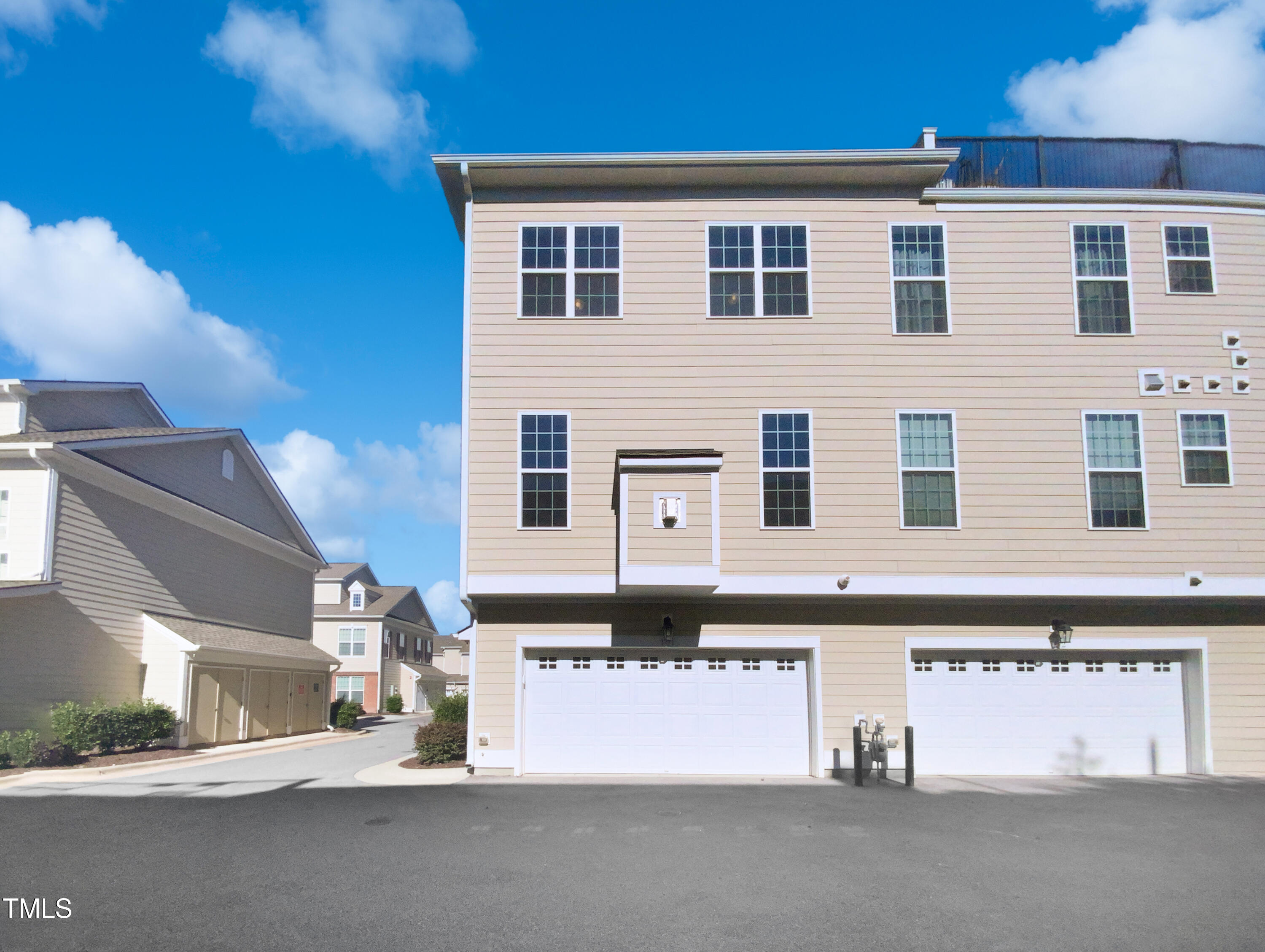 10210 Sablewood Drive, Unit 101 Raleigh, NC 27617 - Photo 8 of 22 photo_08