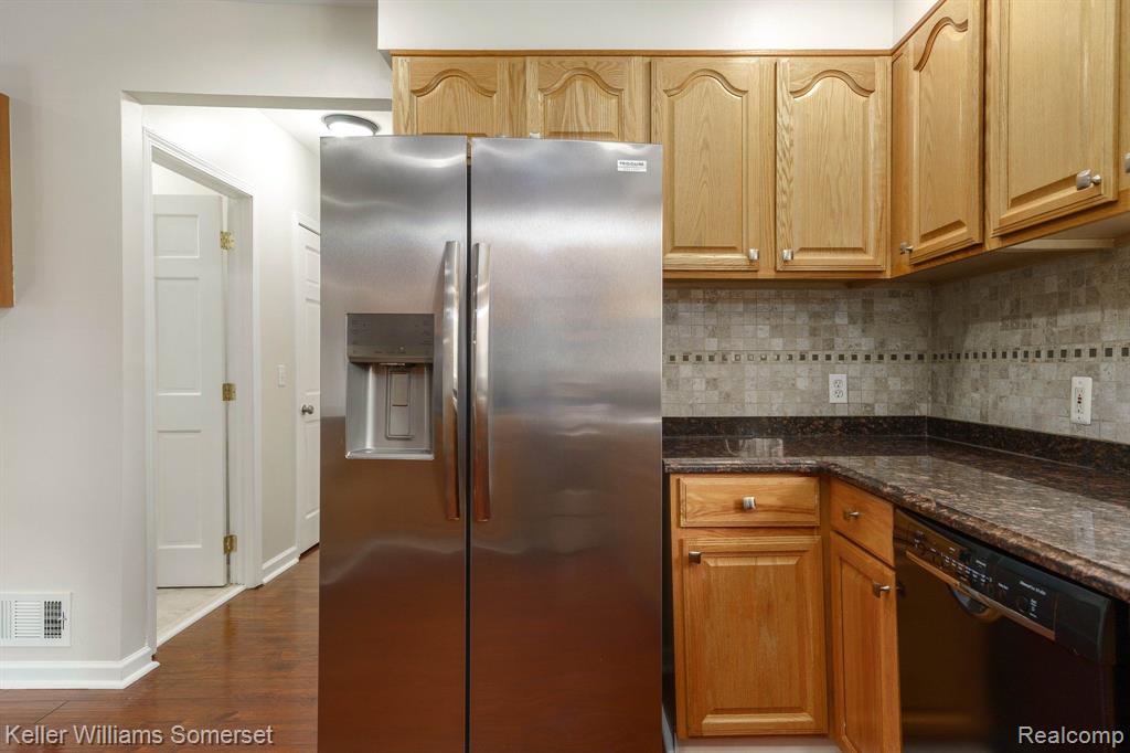 6879 John R Road Troy, MI 48085 - Photo 15 of 51