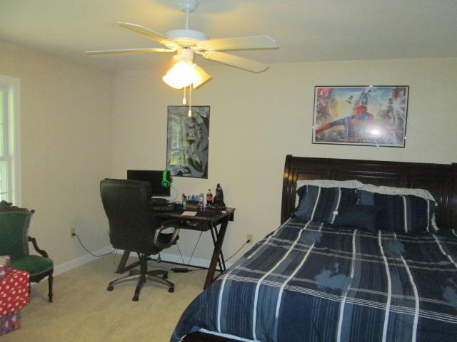 1557 Hillendale Road Crossville, TN 38572 - Photo 6 of 20 a room with musical instruments