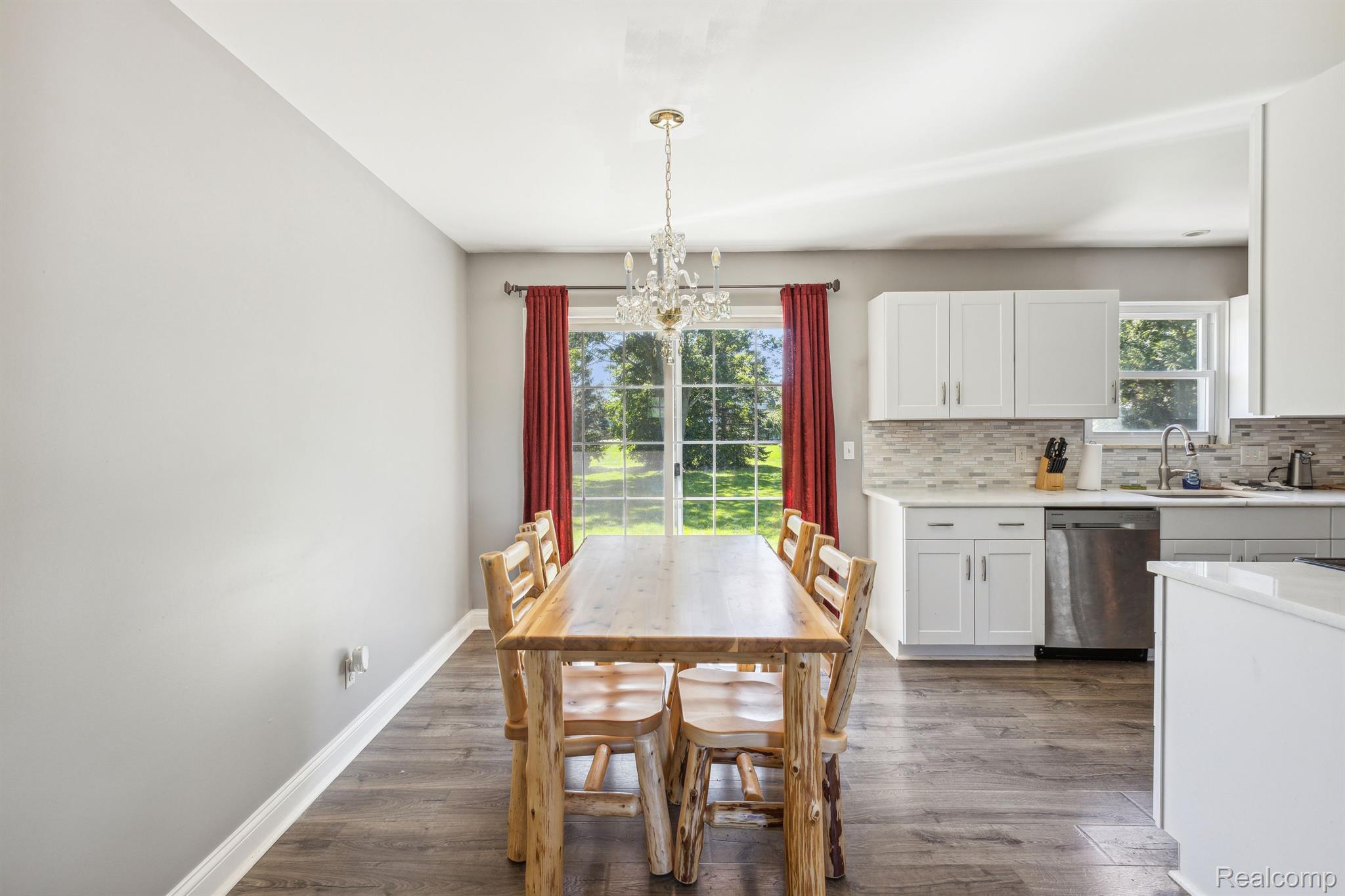 8121 Carpenter Road Flushing, MI 48433 - Photo 10 of 35 Gallery Image 10