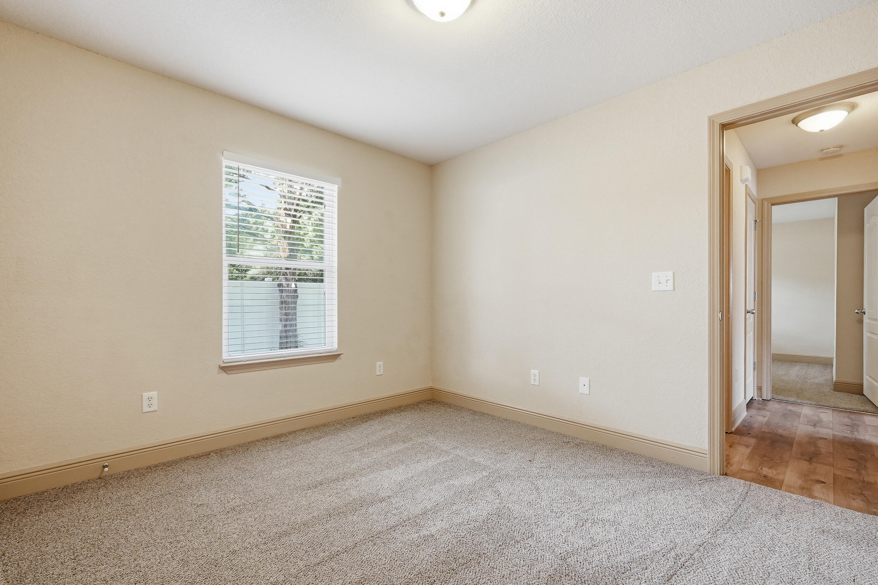 5530 Royal Street Crestview, FL 32539 - Photo 17 of 45 5530 royal st-37