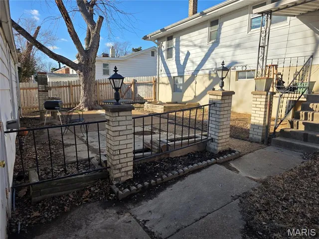 $1,450 | 8600 Engler Avenue, St. Louis, MO 63114