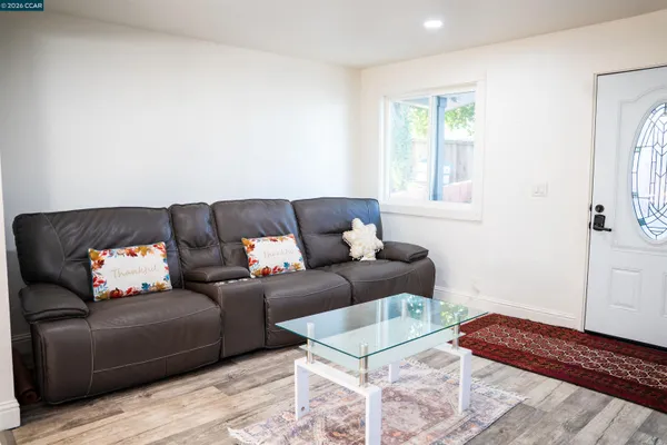 $575,000 | 348 Valle Vista Avenue, Vallejo, CA 94590