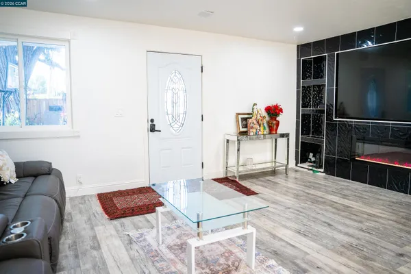 $575,000 | 348 Valle Vista Avenue, Vallejo, CA 94590