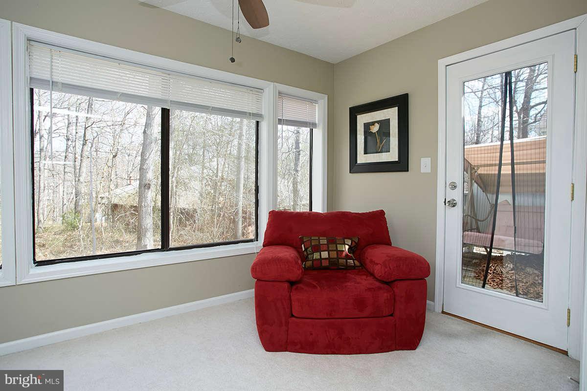 2203 Hunter's Run Drive, Unit 2203 Reston, VA 20191 - Photo 6 of 27 Interior (General)