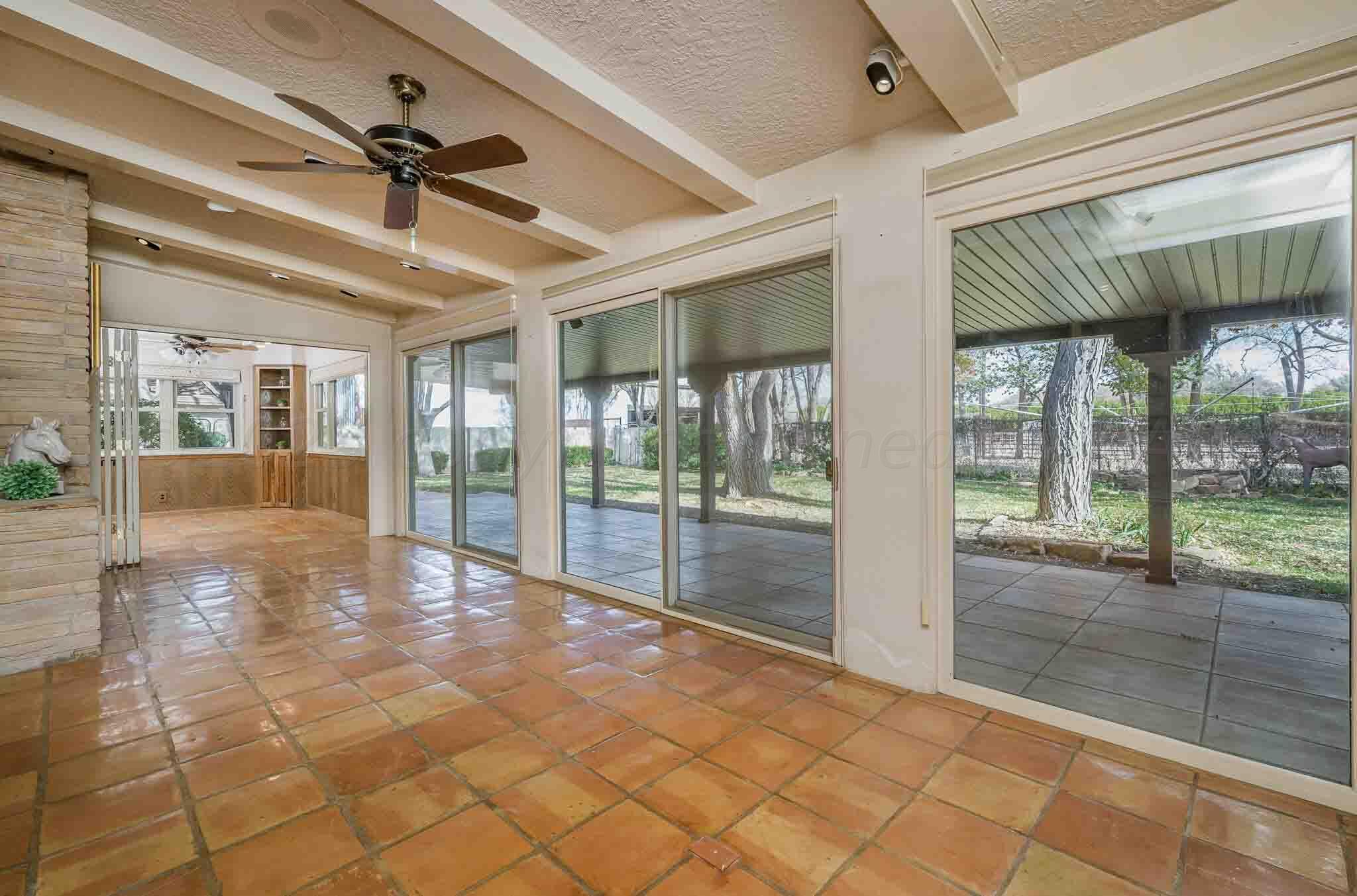 7517 Duling Lane Amarillo, TX 79110 - Photo 19 of 80 a view of an entryway with a chandelier