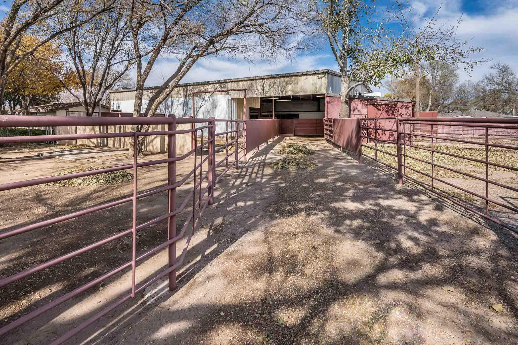 7517 Duling Lane Amarillo, TX 79110 - Photo 58 of 80 a view of a backyard with sitting area