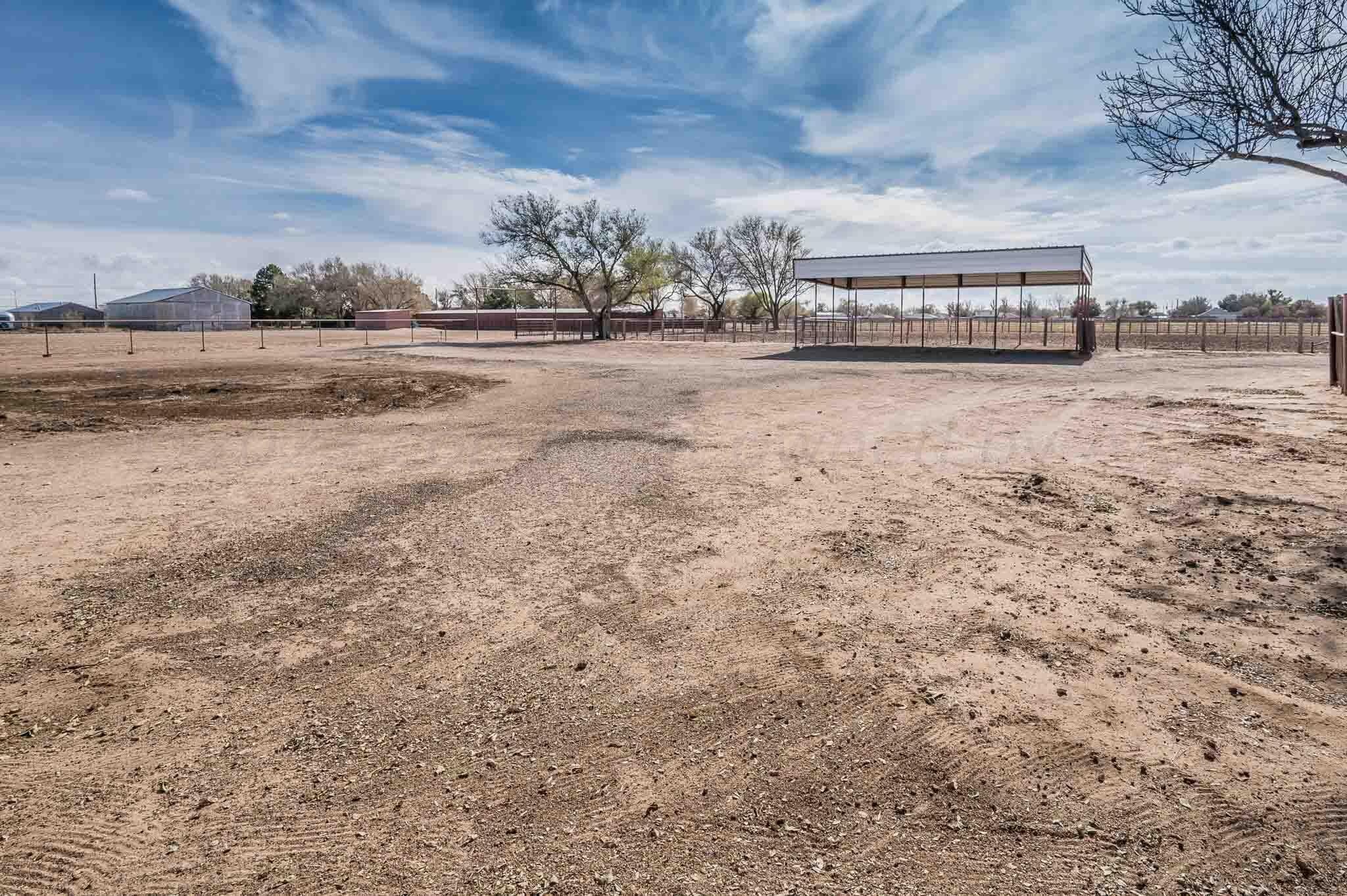 7517 Duling Lane Amarillo, TX 79110 - Photo 66 of 80 a view of a terrace view