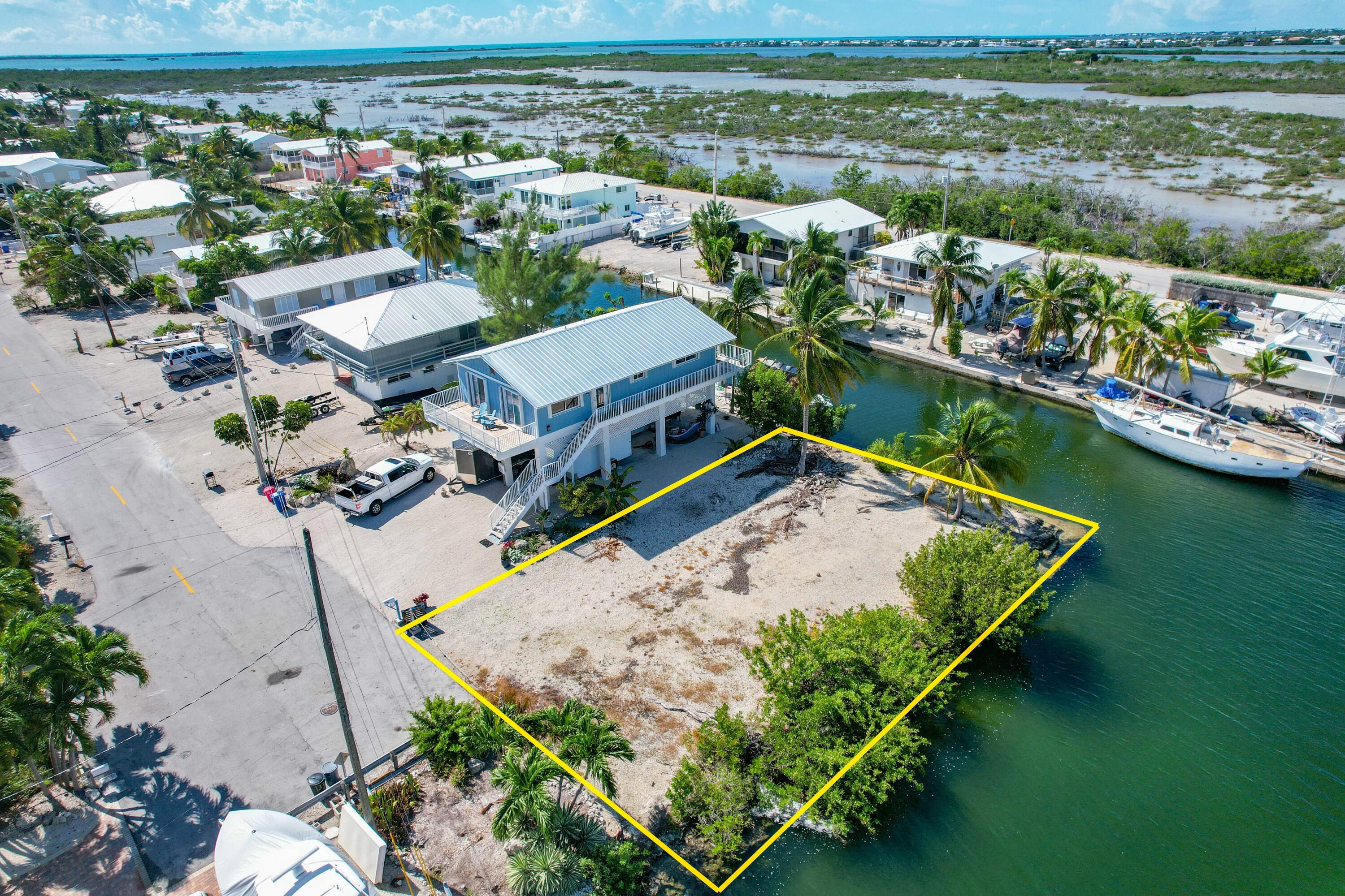 132 Blackbeard Road Summerland Key, FL 33042 - Photo 12 of 17 tempImageuaBpAP