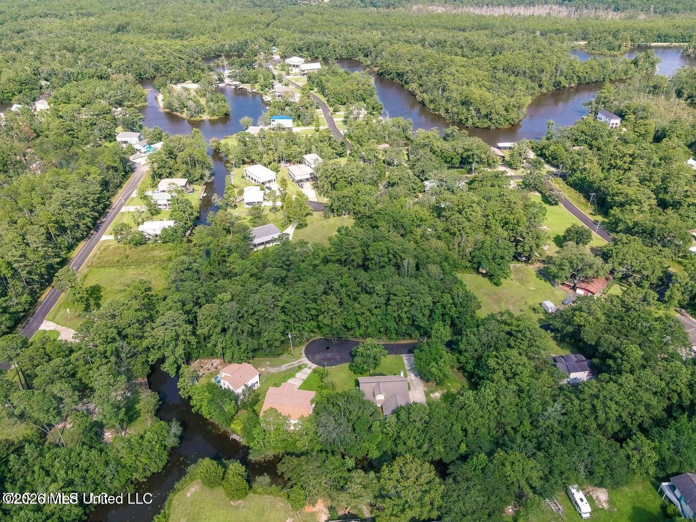 12216 Sandy Hook Lane Gulfport, MS 39503 - Photo 3 of 18 20220909181729646607000000-o