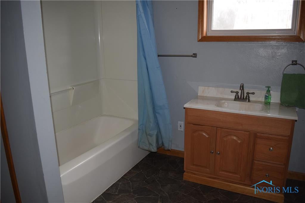 5725 Waterville Swanton Road Swanton, OH 43558 - Photo 15 of 21 Gallery Image 15