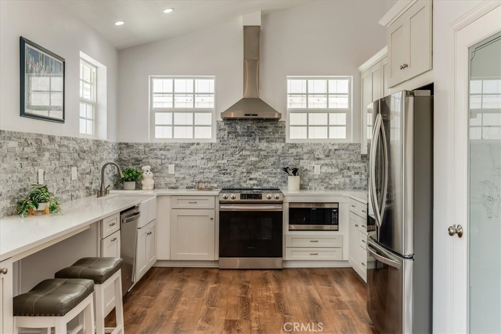 814-816 Pomeroy Road Nipomo, CA 93444 - Photo 8 of 63 Luxurious Kitchen.