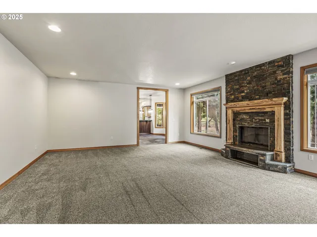 $899,000 | 144 Owl Creek Road, Kelso, WA 98626