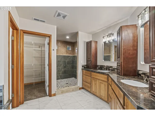 $899,000 | 144 Owl Creek Road, Kelso, WA 98626