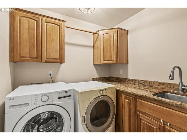 $899,000 | 144 Owl Creek Road, Kelso, WA 98626