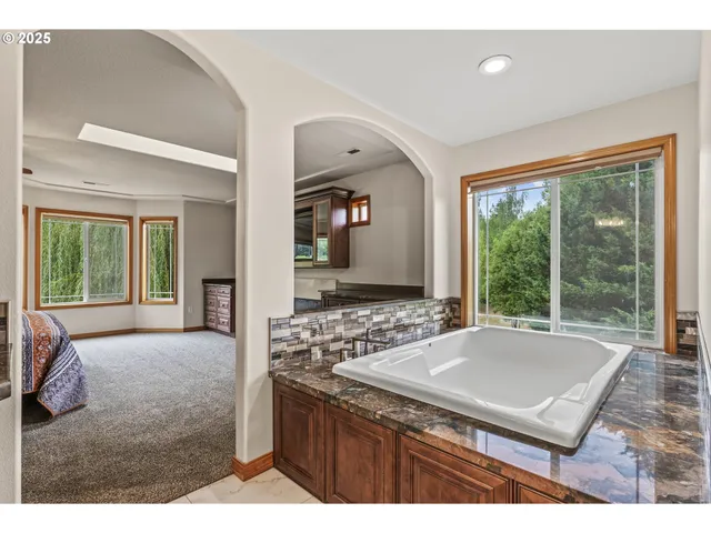 $899,000 | 144 Owl Creek Road, Kelso, WA 98626