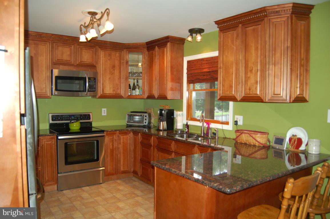 436 East Oregon Road Lititz, PA 17543 - Photo 4 of 15