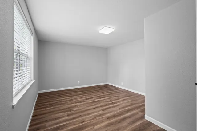 a view of empty room with window