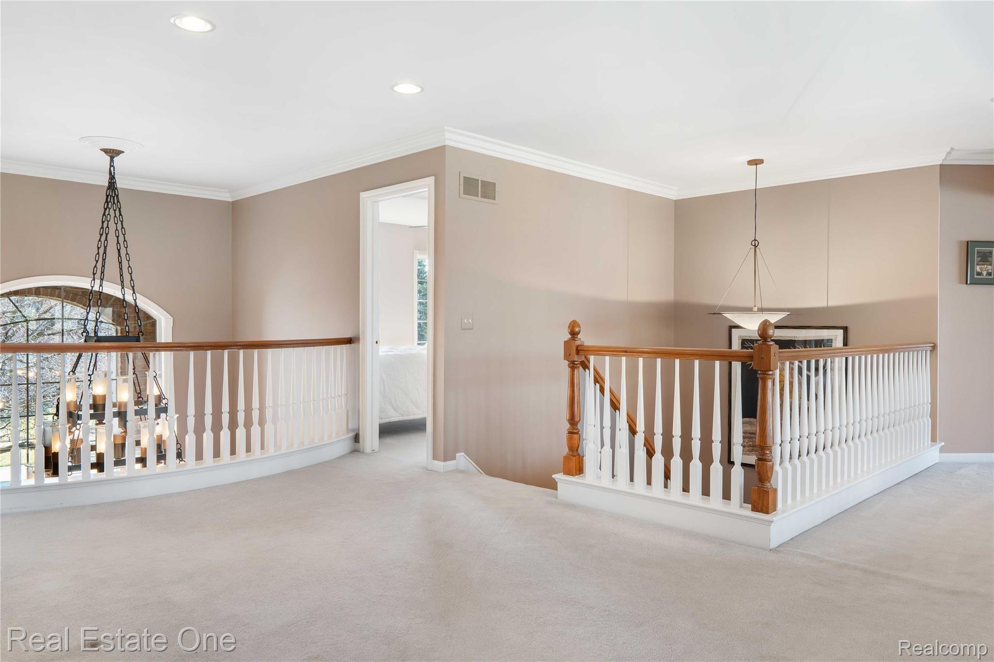 2018 Hickory Trail Drive Rochester, MI 48309 - Photo 35 of 60 DSC03497.jpg