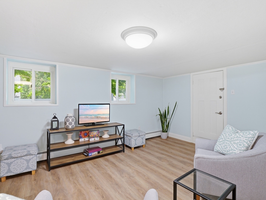 19 Florence Road Methuen, MA 01844 - Photo 25 of 40