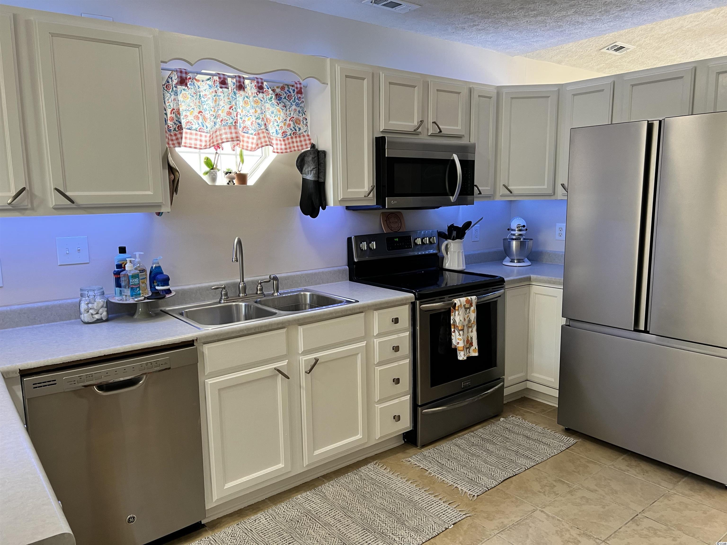 8015 Tag Court Murrells Inlet, SC 29576 - Photo 10 of 39 Gallery Image 10
