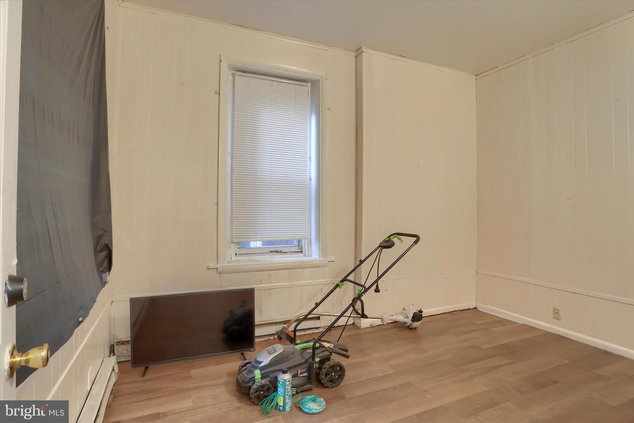 1420 State Street Harrisburg, PA 17103 - Photo 7 of 16 a view of a room with gym equipment