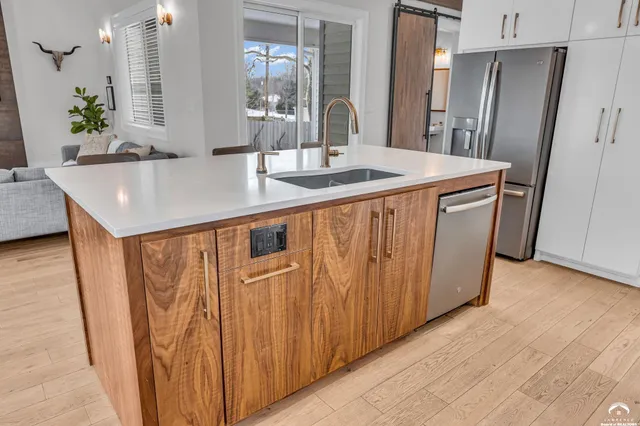 $625,000 | 1831 Illinois Street, Lawrence, KS 66044