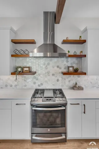 $625,000 | 1831 Illinois Street, Lawrence, KS 66044