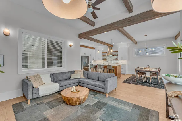 $625,000 | 1831 Illinois Street, Lawrence, KS 66044