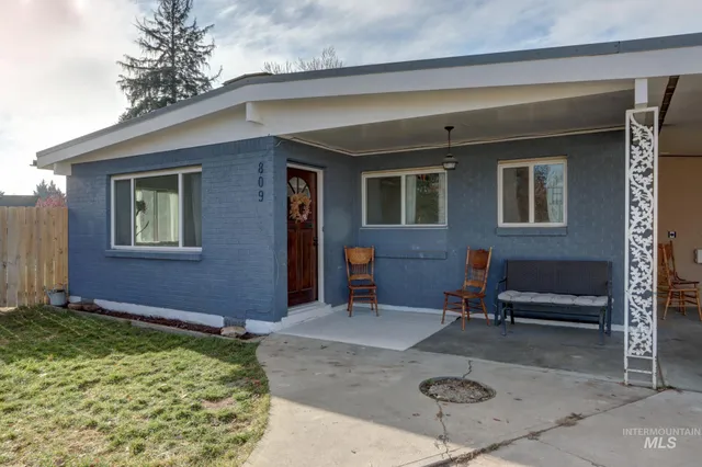 $469,900 | 809 Terry Drive, Emmett, ID 83617
